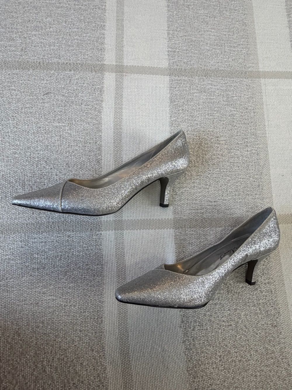 easy street Silver Glitter Pointed Pumps with Mid Heel